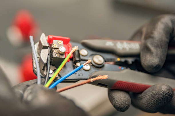 Best Electrical Contractors for Businesses  in Alton, IA